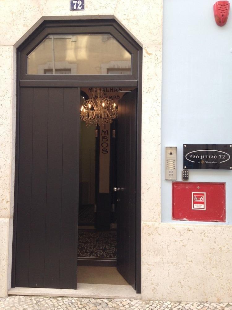 Lisbon Five Stars Apartments Sao Juliao 72 Exterior photo